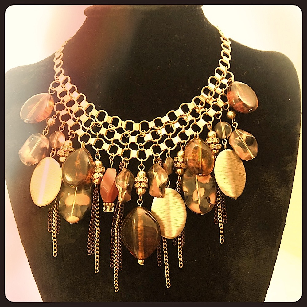 Gold bead dangle necklace